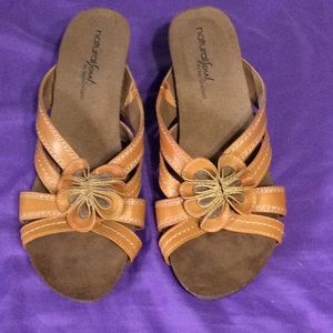 Natural soul open toe mule size 8.5.  B74